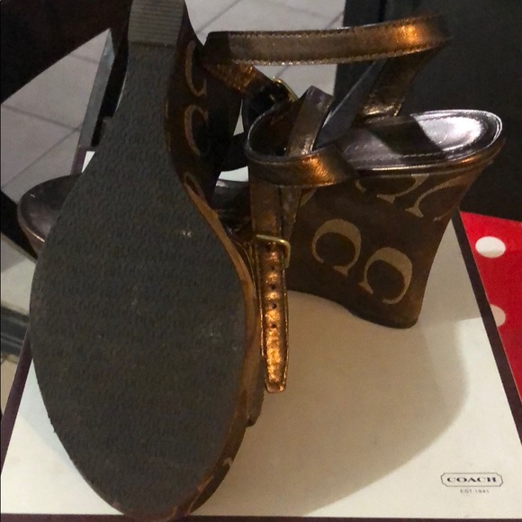 Only worn 1 time COACH PLATFORM SHOES SIZE 7.5M - Picture 3 of 5